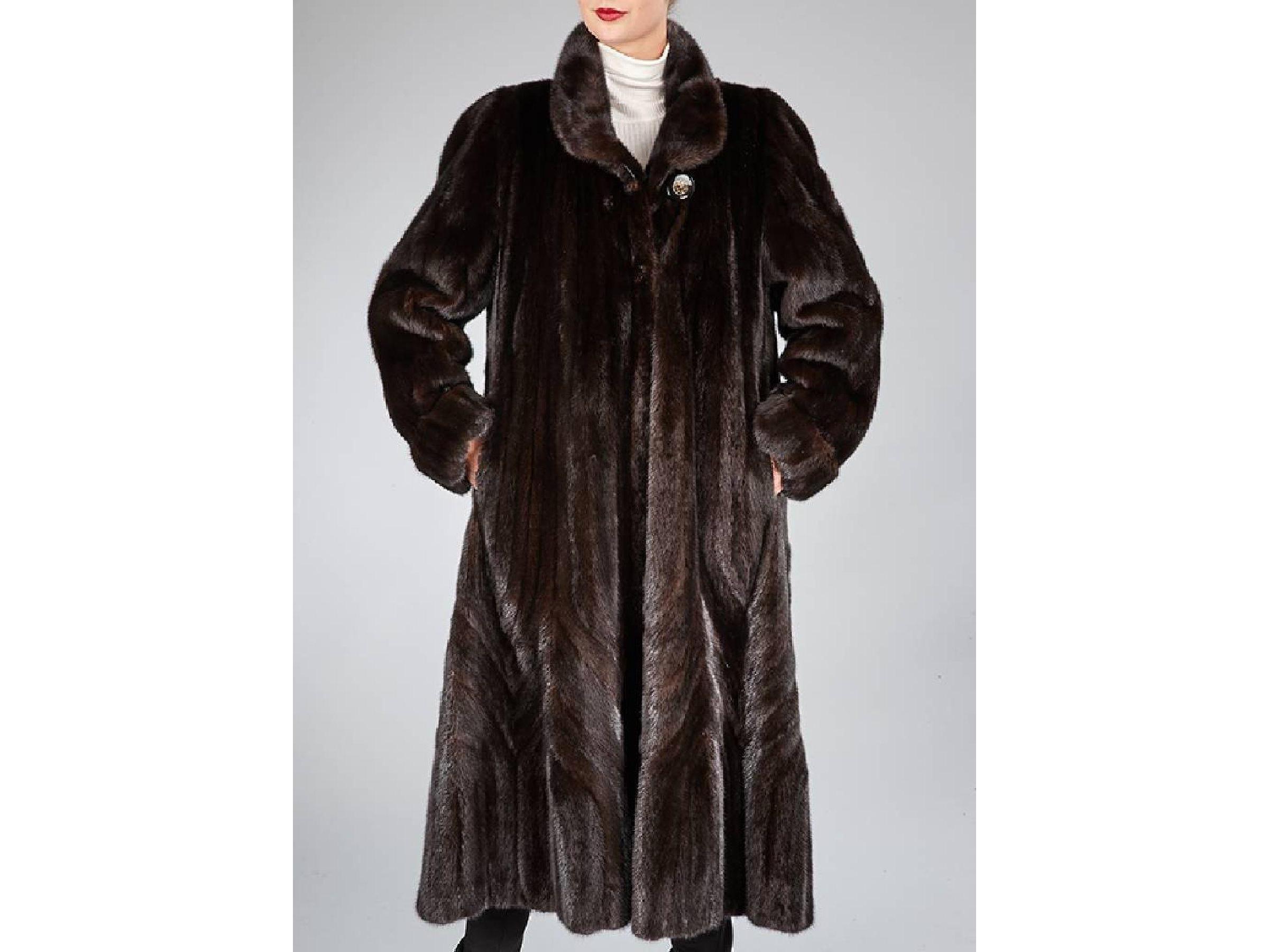 darkbrown mink coat