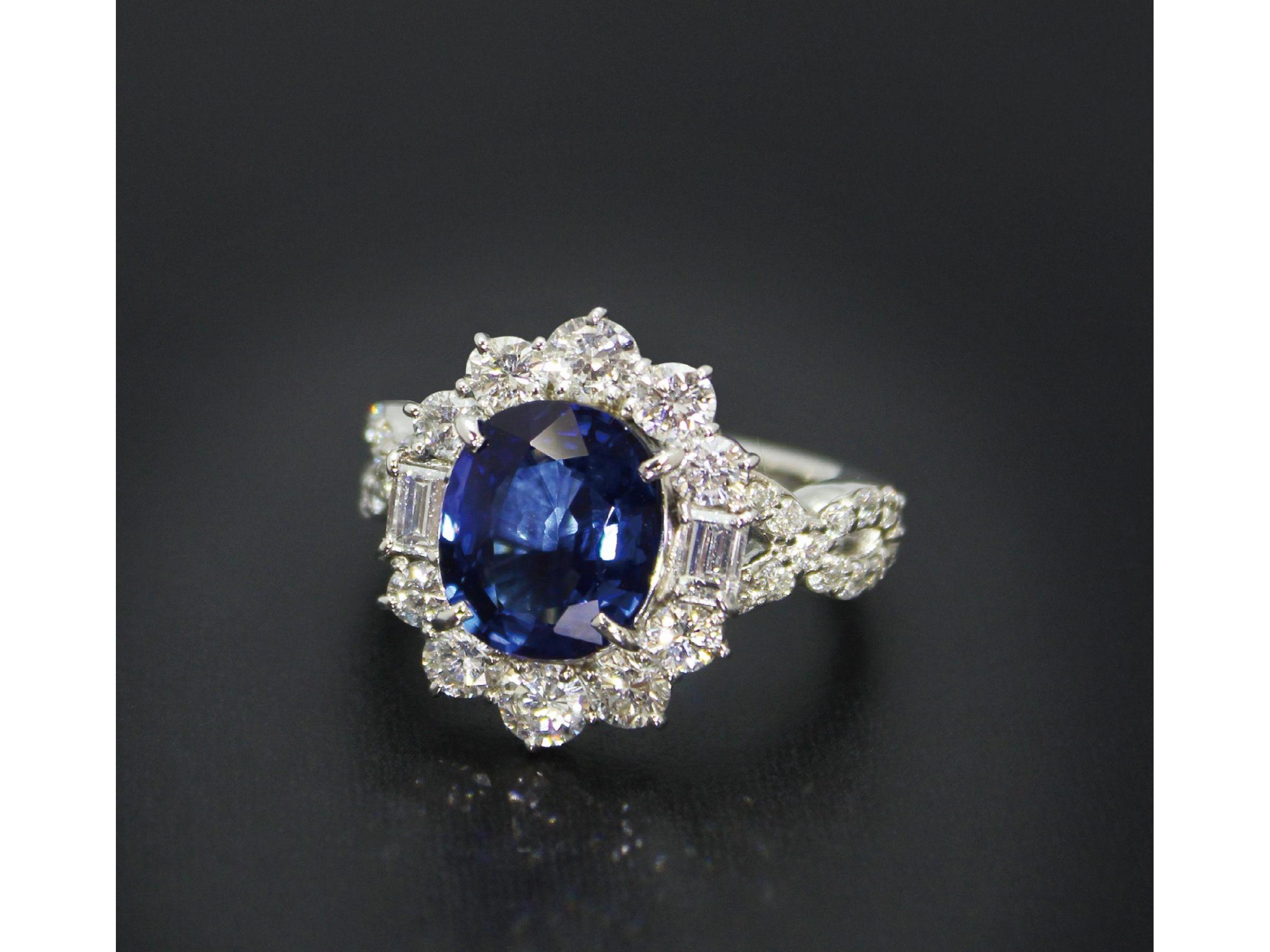 铂金 斯里兰卡皇家蓝蓝宝石 钻石 戒指