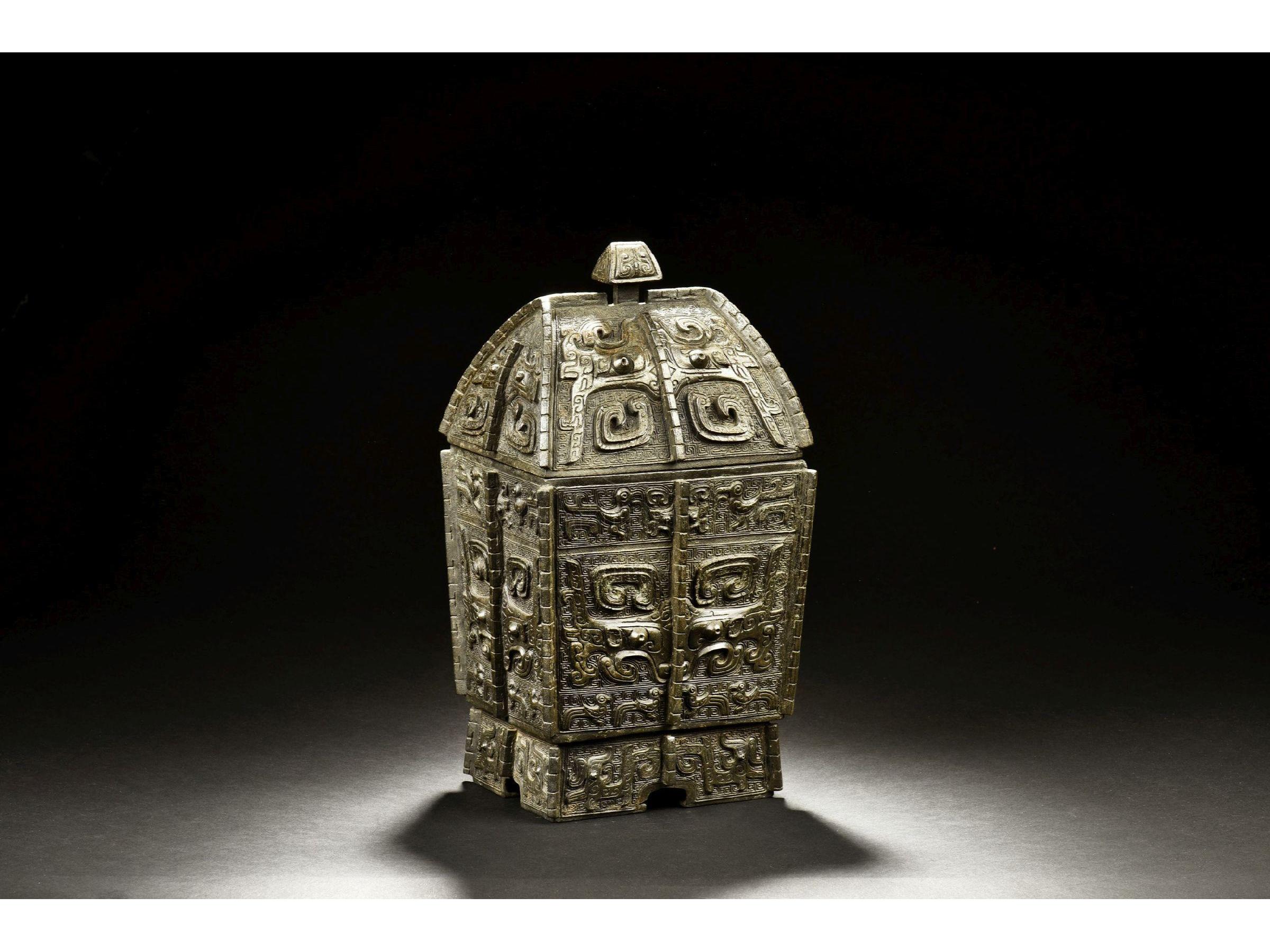 商晚期 饕餮纹方彝 archaic bronze cast rectangular ritual vessel